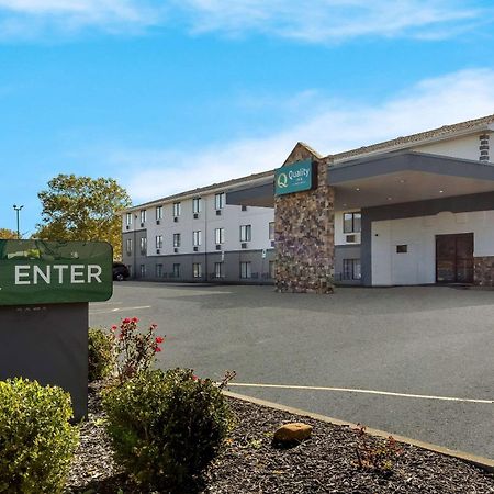 Quality Inn Hall Of Fame Canton Exterior foto