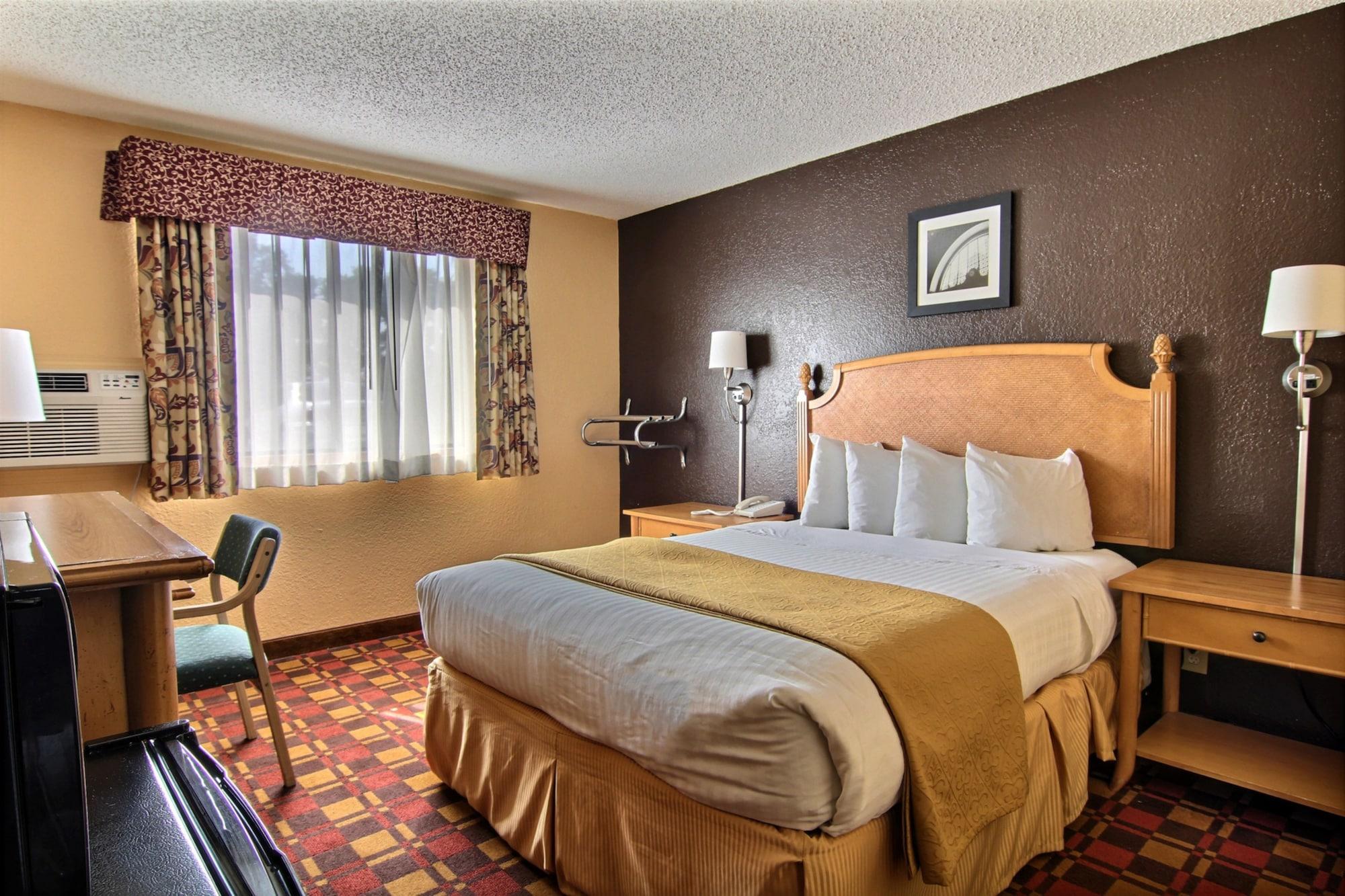 Quality Inn Hall Of Fame Canton Exterior foto