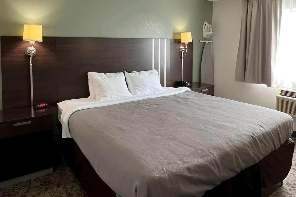 Quality Inn Hall Of Fame Canton Quarto foto